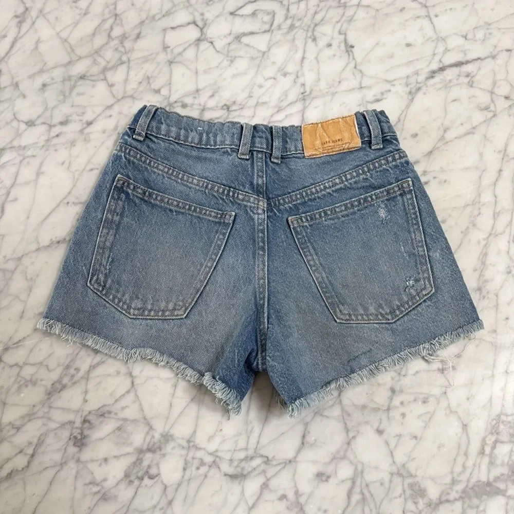Zara Girls Short Blue Denim Frayed Hem Snap Front Distressed Sz 11/12